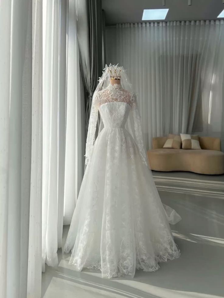 Vintage Ball Gown High Neck Lace Long Sleeves White Fitted Wedding Dress Styles Bride Gown Wedding Dresses DH2903