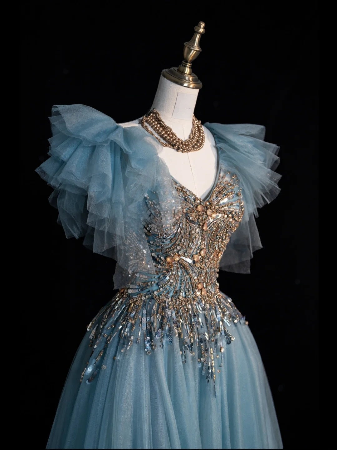 Sparkly Ball Gown V Neckline Blue Tulle Beaded Bodice Long Prom Dress Evening Outfits Formal Dress N546