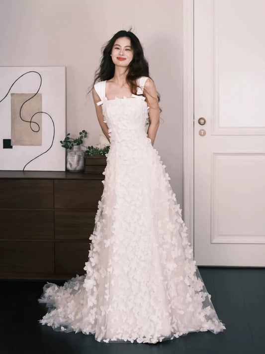 Romantic Wedding Dresses Ball Gowns Square Neck White Flowers Summer Wedding Dress N4273