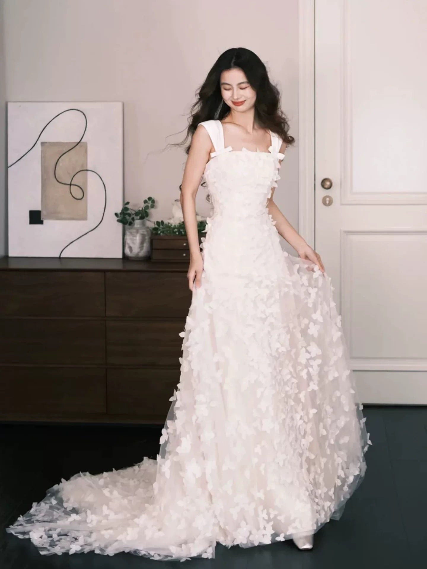 Romantic Wedding Dresses Ball Gowns Square Neck White Flowers Summer Wedding Dress N4273