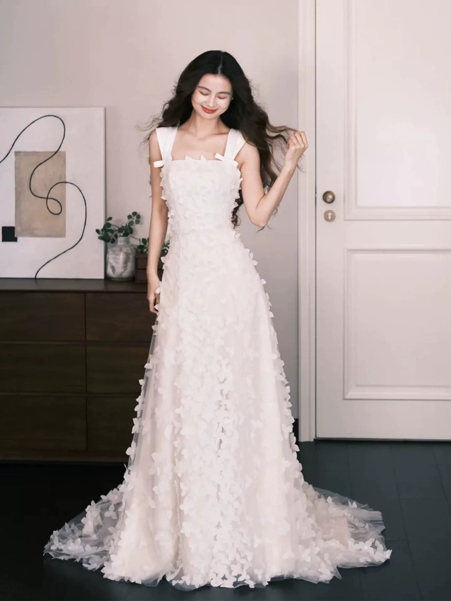 Romantic Wedding Dresses Ball Gowns Square Neck White Flowers Summer Wedding Dress N4273