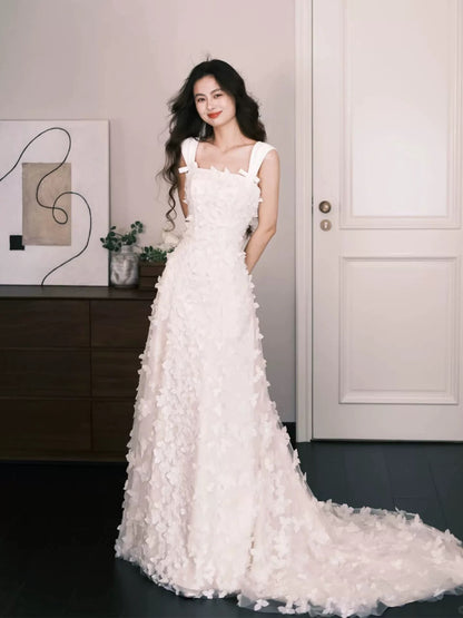 Romantic Wedding Dresses Ball Gowns Square Neck White Flowers Summer Wedding Dress N4273