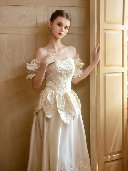Vintage Wedding Dresses A line Off The Shoulder Satin Short Sleeves Summer Garden Wedding Dress N4163