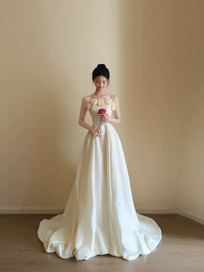 French Style Wedding Dresses A line Strapless With Flowers Summer Garden Wedding Dress N4168