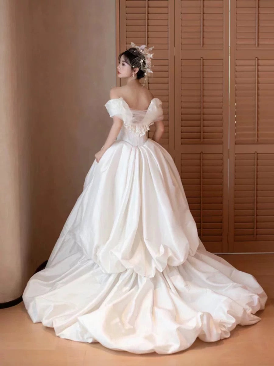 French Style Wedding Dresses Ball Gown Off The Shoulder Lace With Flowers Summer Boho Wedding Dress N4178