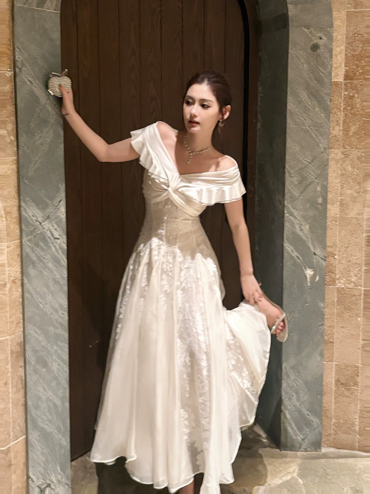 French Style Mermaid Off The Shoulder Lace White Inspiration Long Prom Wedding Guest Dresses N2062