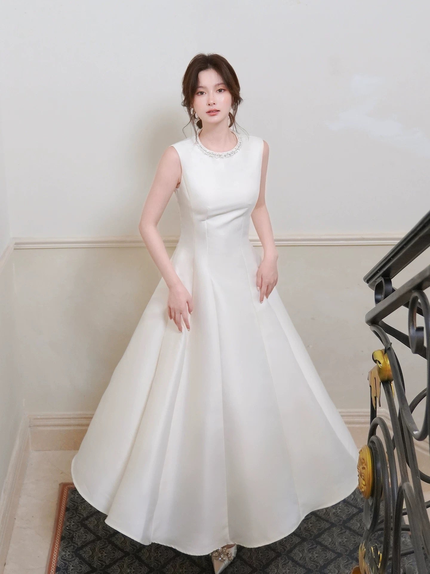 Modest French Style A Line Scoop White Satin Fashion Women Long Formal Outfits Prom Dresses N2068