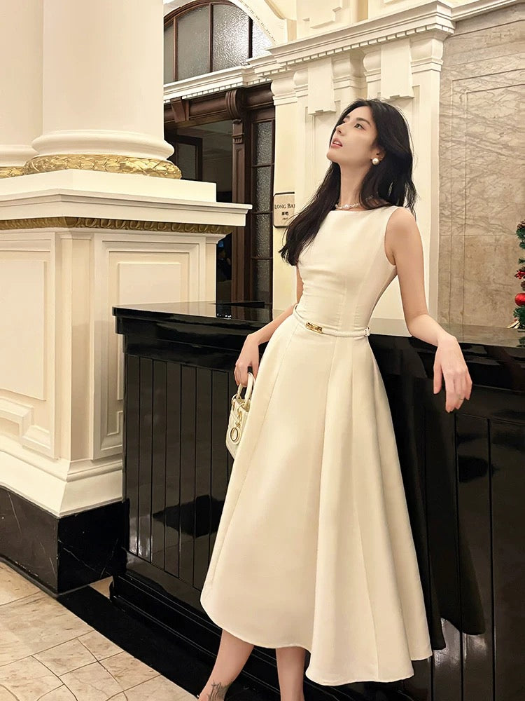 Modest French Style A line Scoop Satin Fashion Women Long Formal Outfits Prom Dresses N2083
