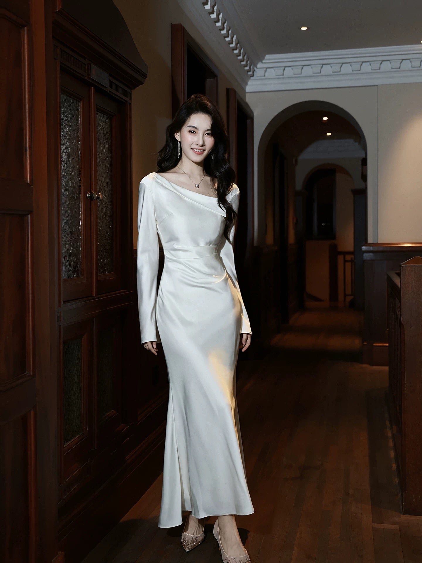 Simple Mermaid Off The Shoulder White Satin Inspiration Long Sleeves Wedding Party Guest Dresses N2094