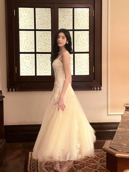 Modest French Style A Line Spaghetti Straps Tulle Lace Fashion Women Long Formal Outfits Prom Dresses N2104