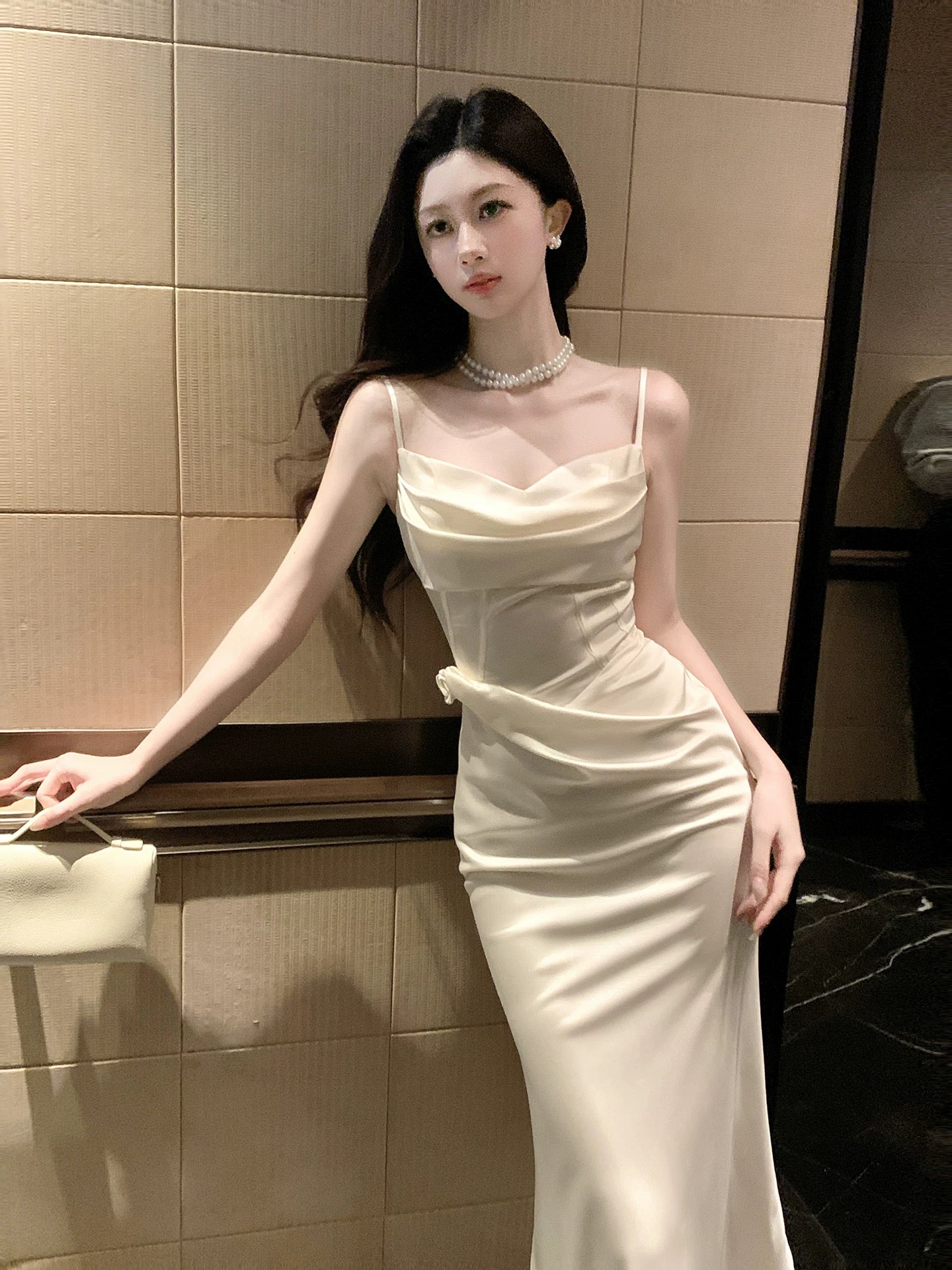 Cute Mermaid Spaghetti Straps Ivory Satin Long Beach Spring Summer Garden Inspiration Wedding Party Guest Dresses N2201