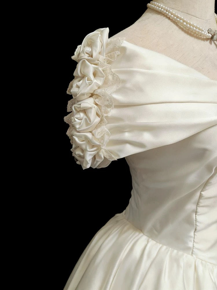 Fairytale Fantasy Art Wedding Dresses Ball Gown Off The Shoulder Satin With Sleeves Long Brides Dress Bridal Gowns N1676