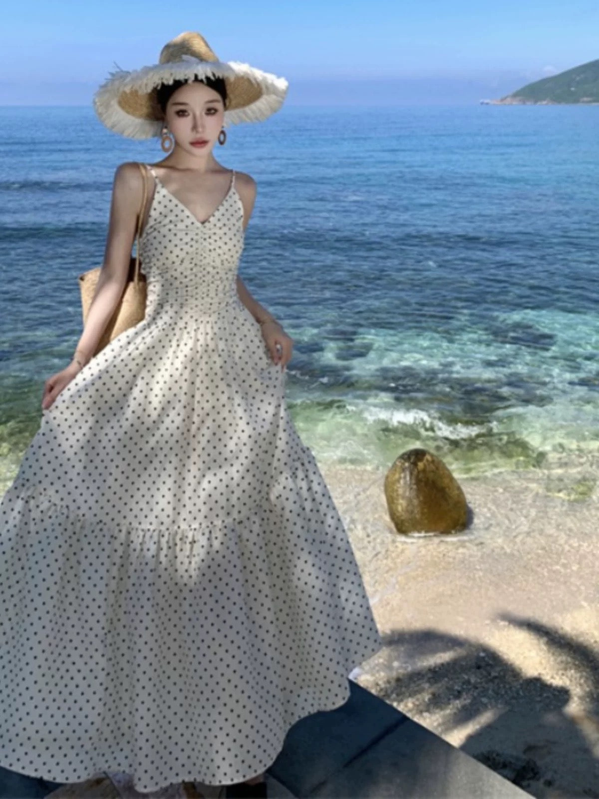 Modest A line Spaghetti Strap Polka Dots Chiffon Beach Holiday Outfits Long Date Night 19th Birthday Outfit Formal Dresses RB5730