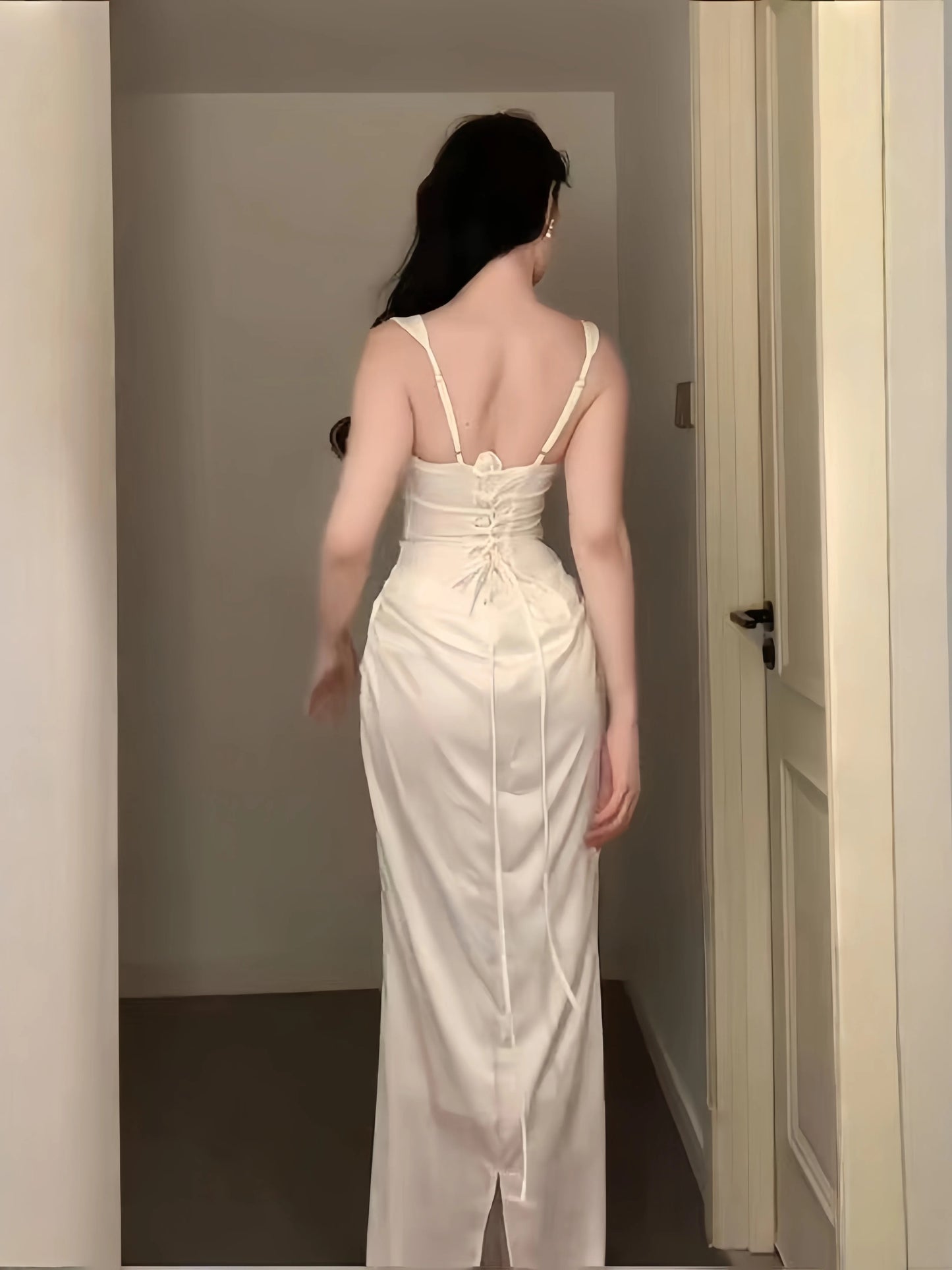 Stunning Mermaid Square Neck White Satin Date With Ruffled Night Evening Outfit Formal Prom Dresses RB5412