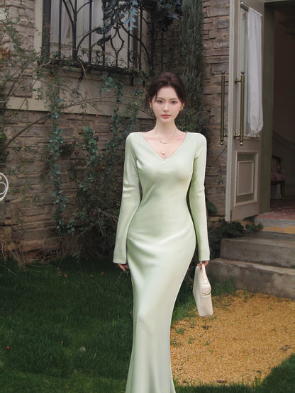 Modest Mermaid V Neck Sage Green With Long Sleeves Spring Summer Event Outfits Wedding Guest Dresses RB3854