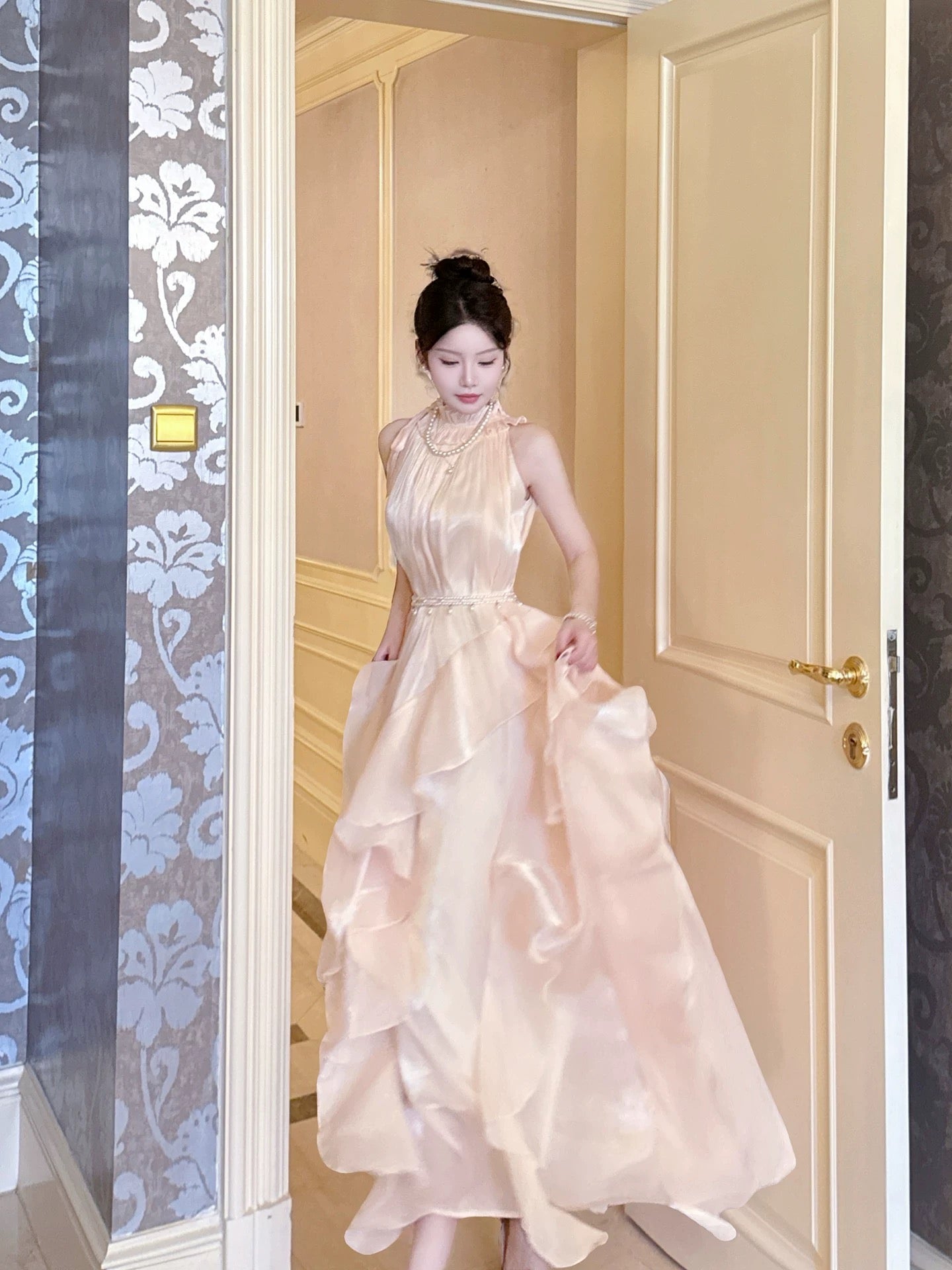 A Line Elegant Halter Sleeveless Waist-cinching Full-hem Maxi Dress Semi Formal Summer Garden Beach Spring Event Outfits Wedding Guest Dress RB4970
