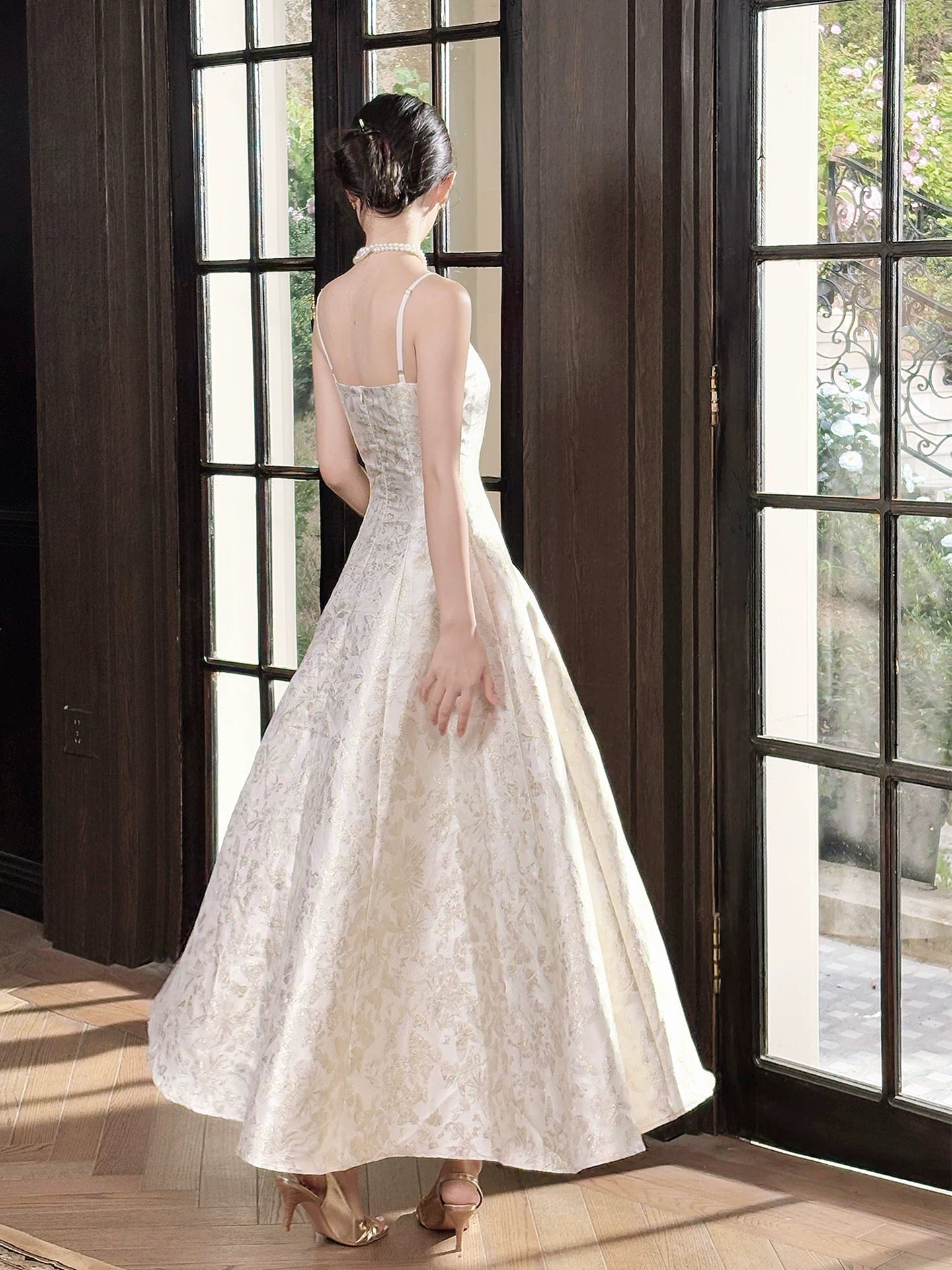 Modest A Line Spaghetti Strap Satin Lace Sleeveless Outdoor Semi Formal Summer Garden Beach Event Outfits Wedding Guest Dresses RB4983