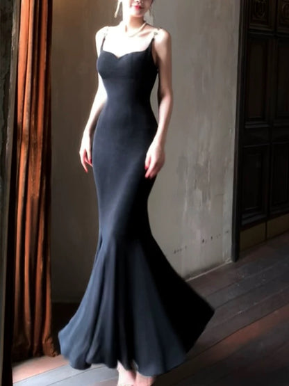 Sexy Mermaid Spaghetti Strap Black Tie Dress Full-hem Maxi Semi Formal Garden Date Night Outfit Wedding Guest Dresses RB5055
