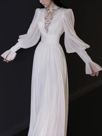 Modest A line V Neck Chiffon White With Long Sleeves Brides Gown Bridal Dress Long Wedding Dresses RB5548