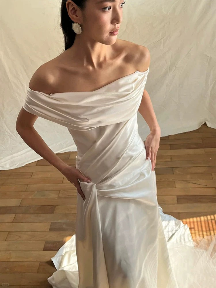 Vintage Mermaid Off The Shoulder White Satin With Ruffled Brides Gown Bridal Dress Long Wedding Dresses RB5551