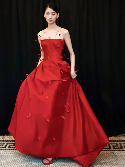 Elegant A line Strapless Red With Feathers Date Night Outfits Semi Formal Prom Gown Evening Dresses RB5565