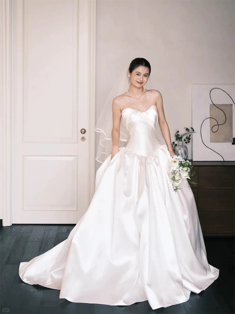 Romantic Wedding Dresses Ball Gown Sweetheart Satin White Summer Garden Long Wedding Gown N3912