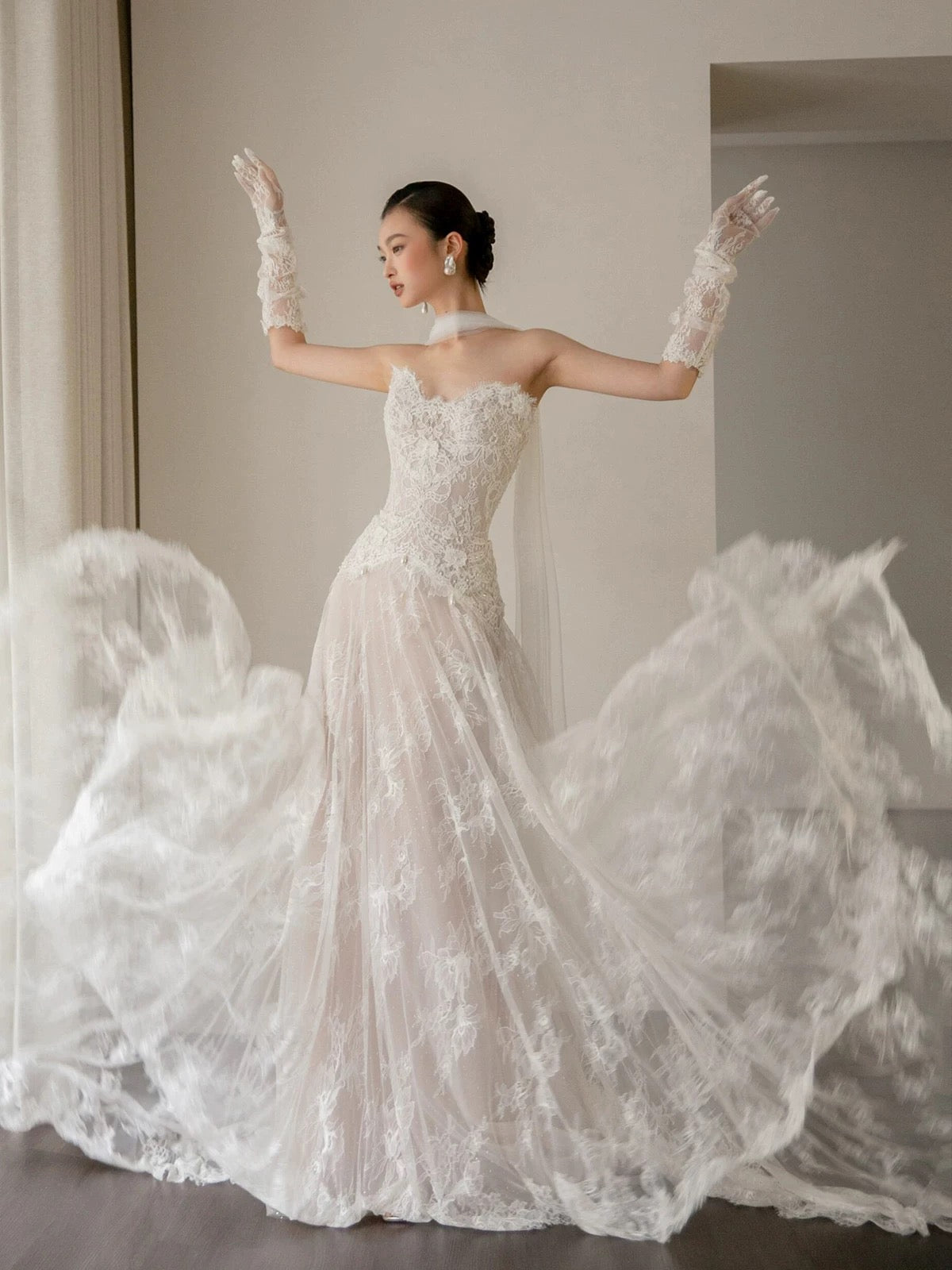 Modest A Line Sweetehart With Scarf Gloves White Lace Brides Gown Bridal Dress Long Wedding Dresses RB5317