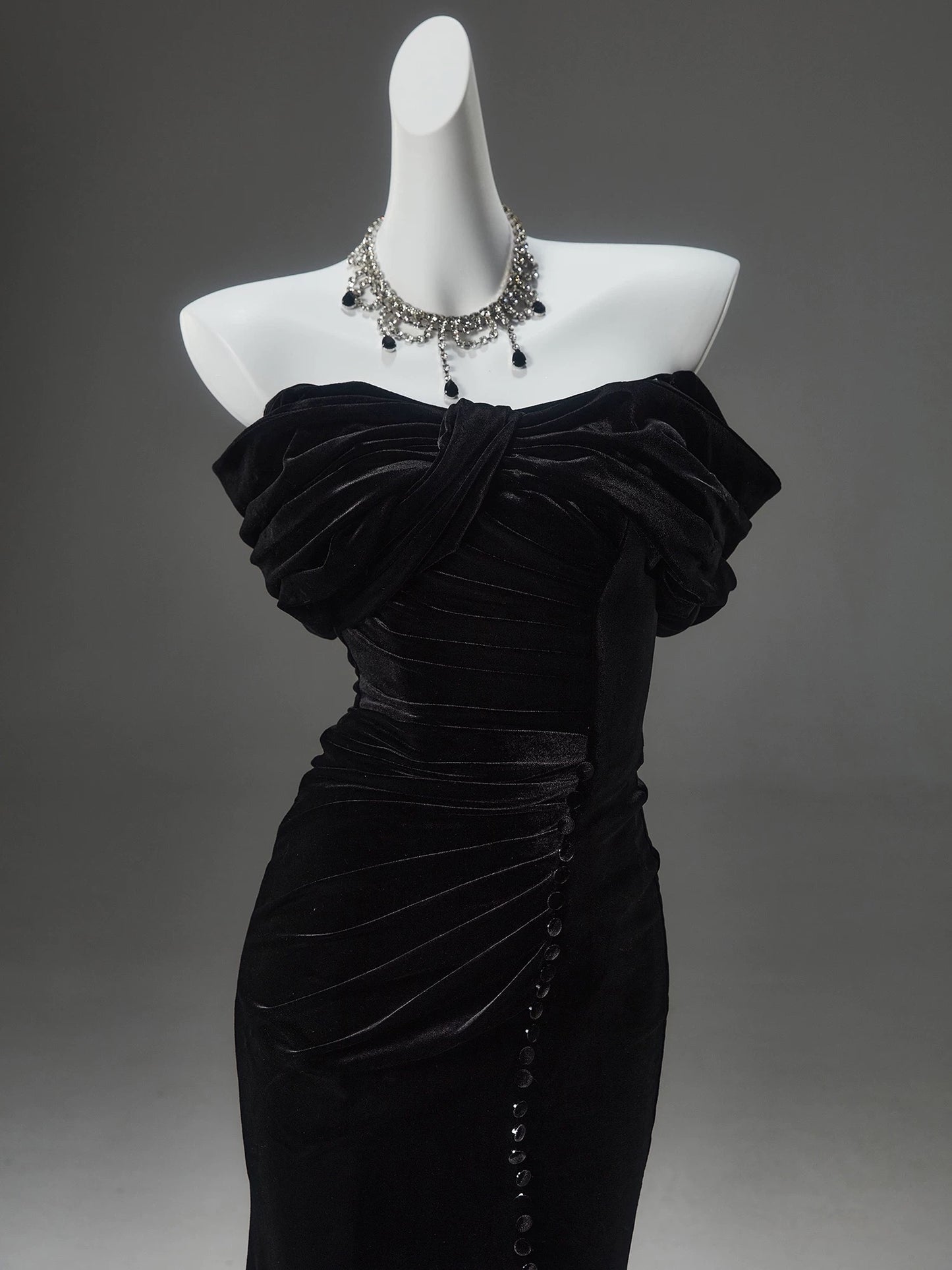 Classy Mermaid Off The Shoulder Black Velvet With Folded Date Night Outfits Semi Formal Prom Gown Evening Dresses RB5585