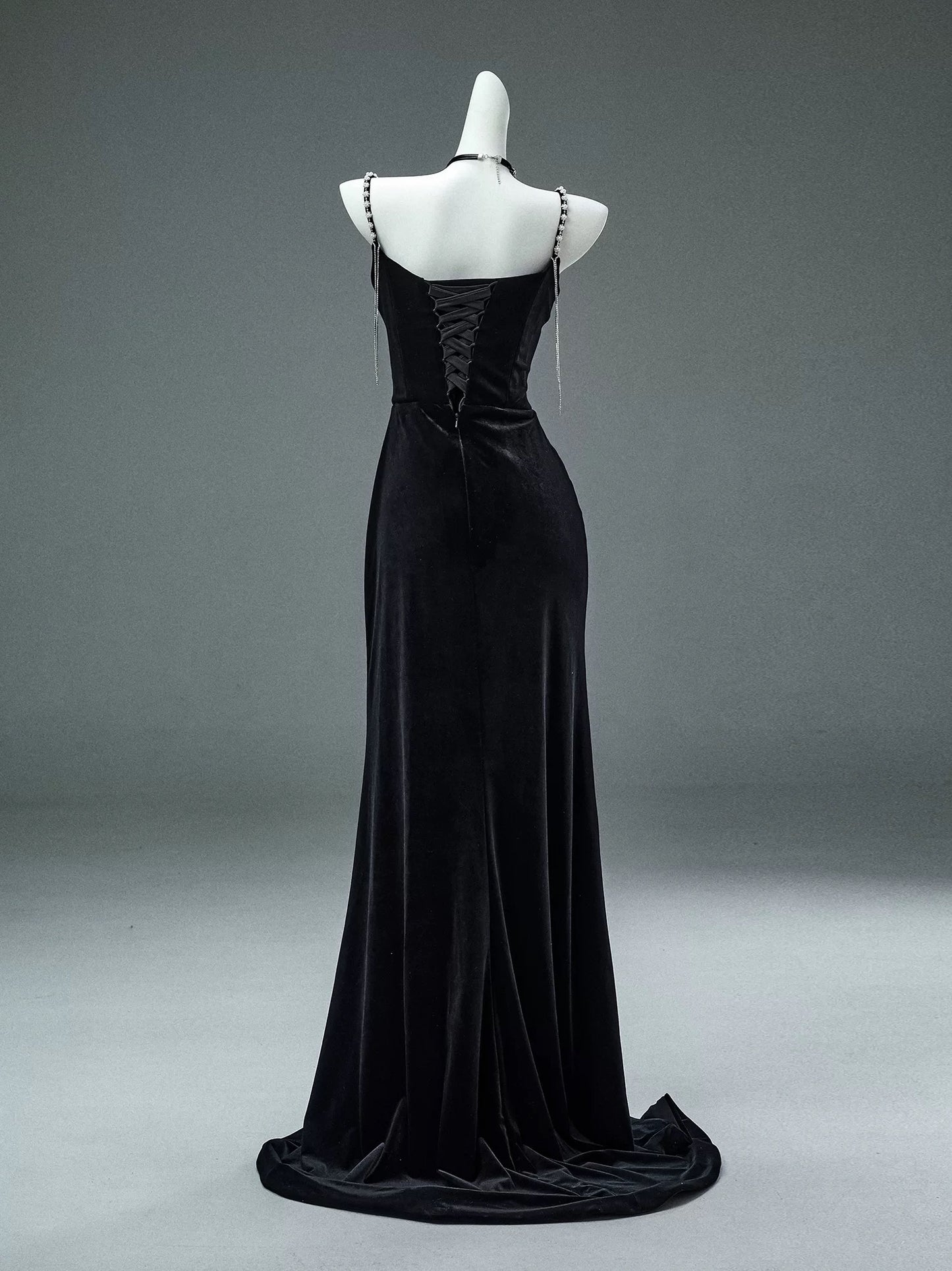 Elegant Mermaid Spaghetti Strap Black Velvet With Beaded Date Night Outfits Semi Formal Prom Gown Evening Dresses RB5531