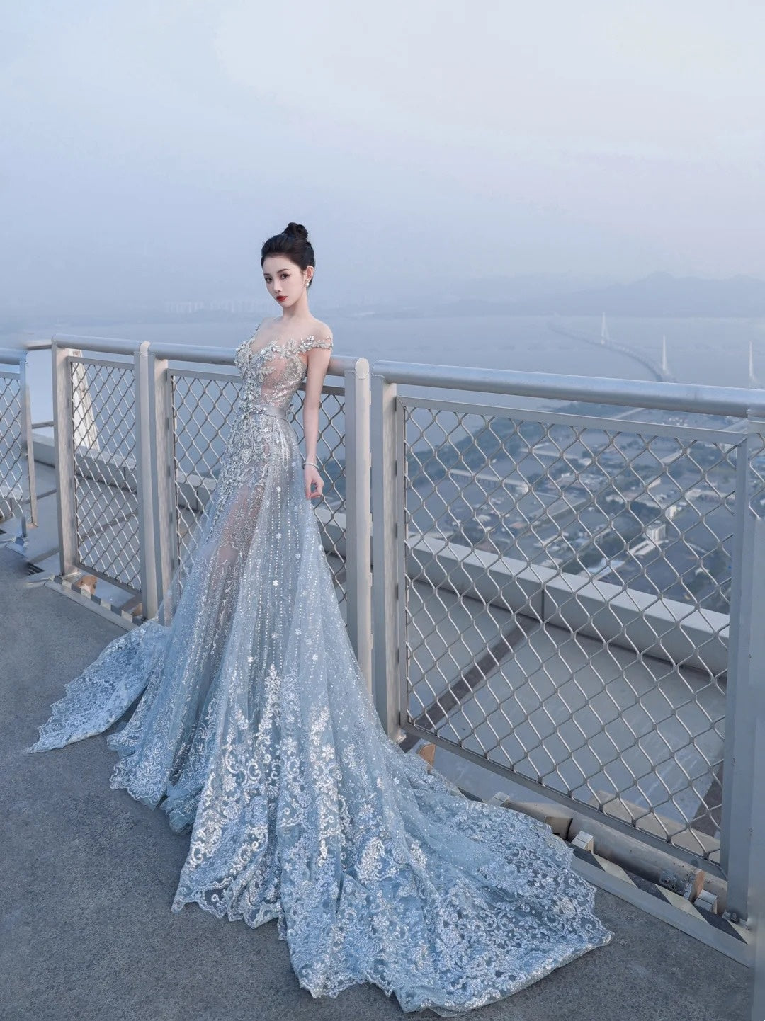 Sparkly Mermaid Wedding Dresses Off The Shoulder Sequins Silver Gray Long Brides Dress Fitted Bridal Gown N1266