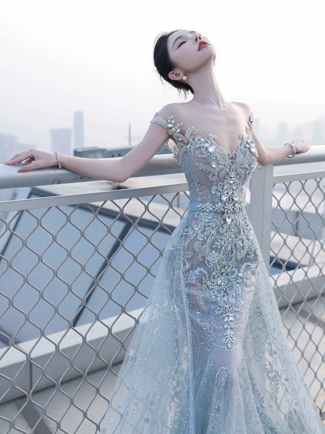 Sparkly Mermaid Wedding Dresses Off The Shoulder Sequins Silver Gray Long Brides Dress Fitted Bridal Gown N1266