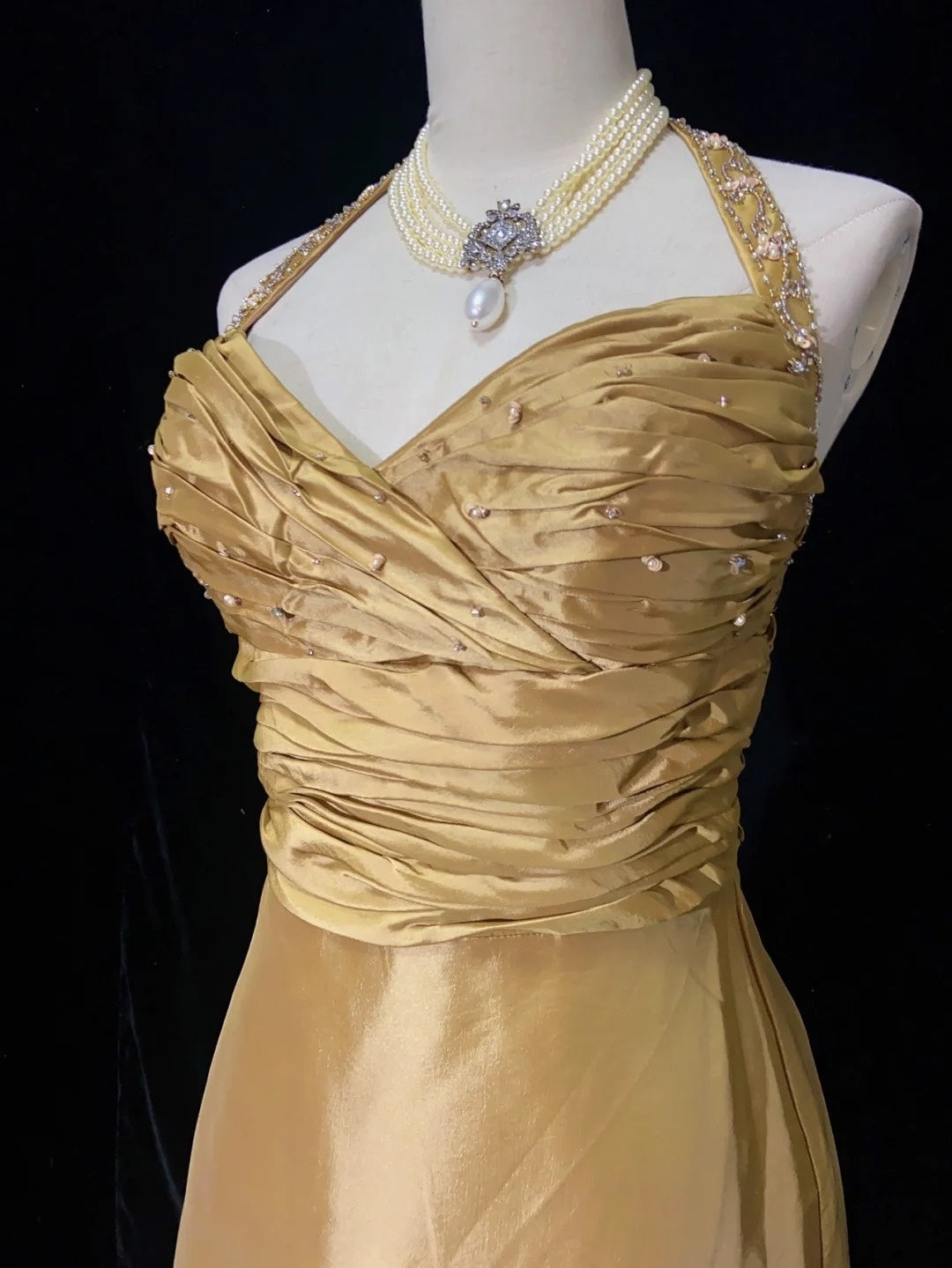 Beautiful Prom Dresses Inspo A Line Halter Gold Satin With Beaded Long Women Formal Dress N3196