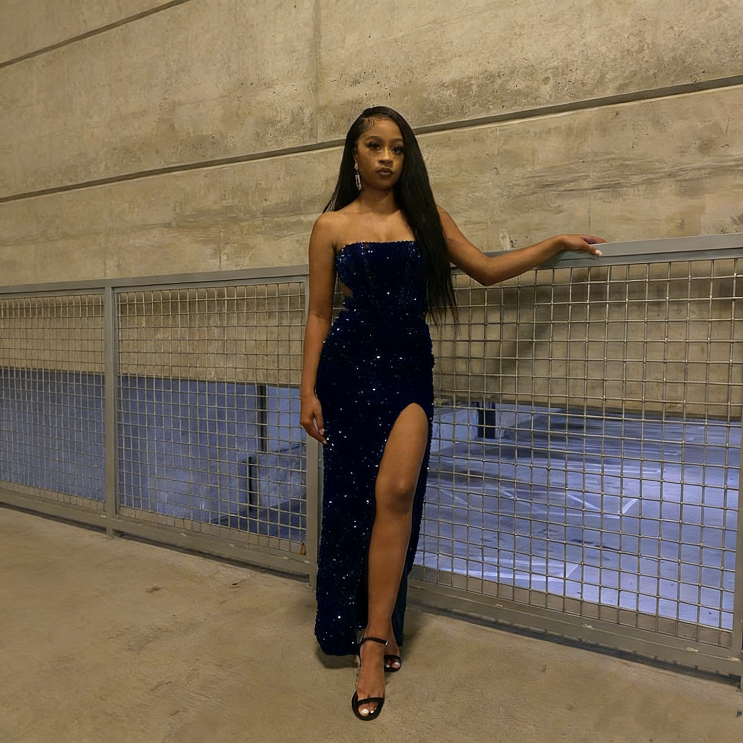 Modest Sheath Strapless Split Black Sequin Prom Evening Dresses High School For Black Girls Senior Night Dance Party Outfits N012