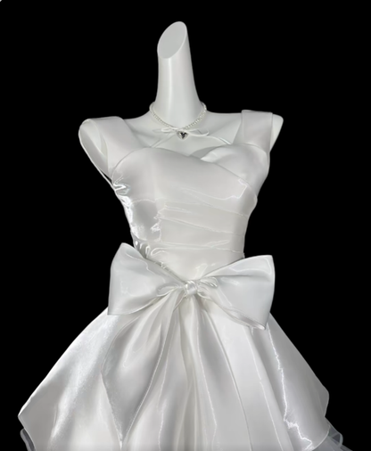 Cute Ball Gowns Sweetheart White Short With Bow-knot Mini Party Dress Homecoming Dresses N4328