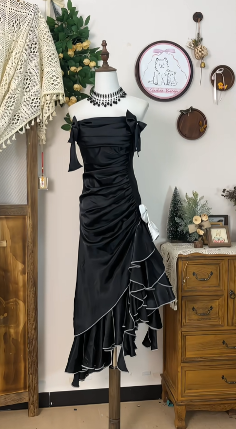 Vintage Sheath Strapless Black Satin Senior Hoco Court High School Prom Dress Homecoming Dresses N4581