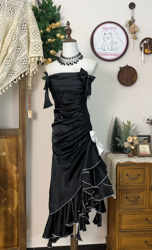 Vintage Sheath Strapless Black Satin Senior Hoco Court High School Prom Dress Homecoming Dresses N4581