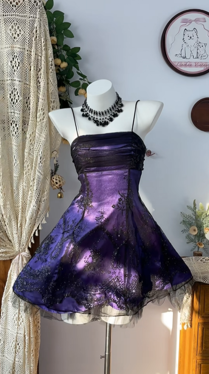 Pretty Ball Gown Spaghetti Strap Grape Satin Black Lace Mini Senior Short Graduation High School Homecoming Dresses N4604