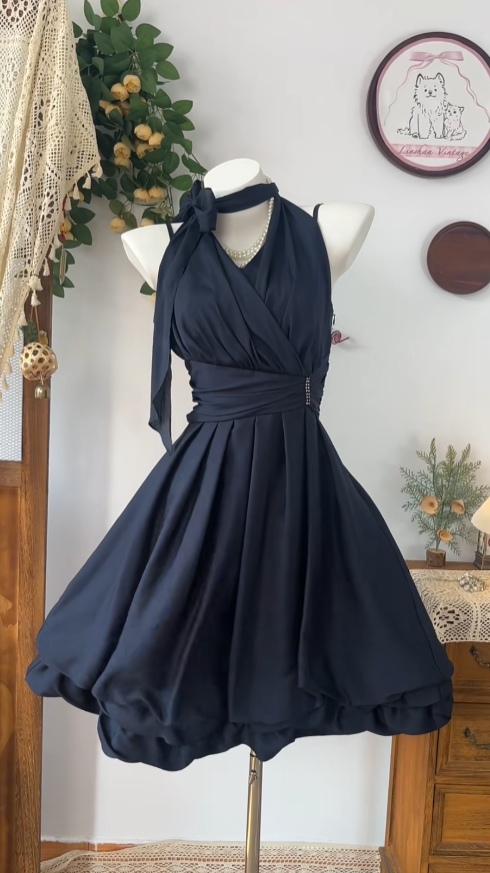 Lovely Ball Gowns Halter Black Chiffon Mini Senior Short Graduation High School Homecoming Dresses N4629