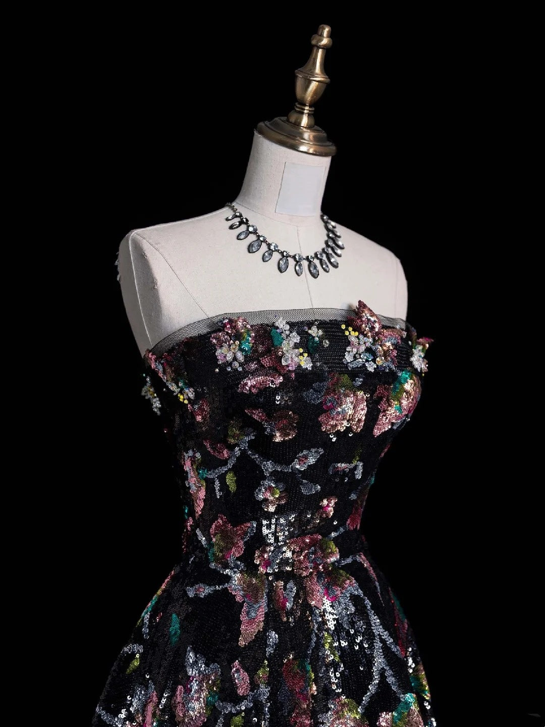 Whimsical Ball Gown Strapless Black Floral Sequin Pleated Bodice Long Prom Dresses Night Formal Dress N614