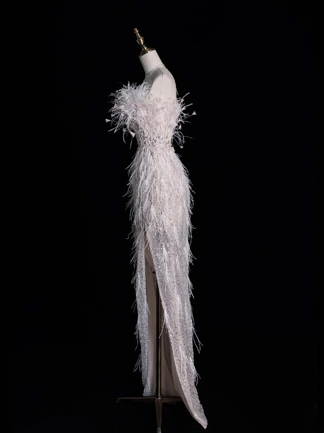 Civil Wedding Dresses Sheath Strapless White Sequin With Slit Feathers Bodice Brides Dress Fitted Bridal Gowns N613