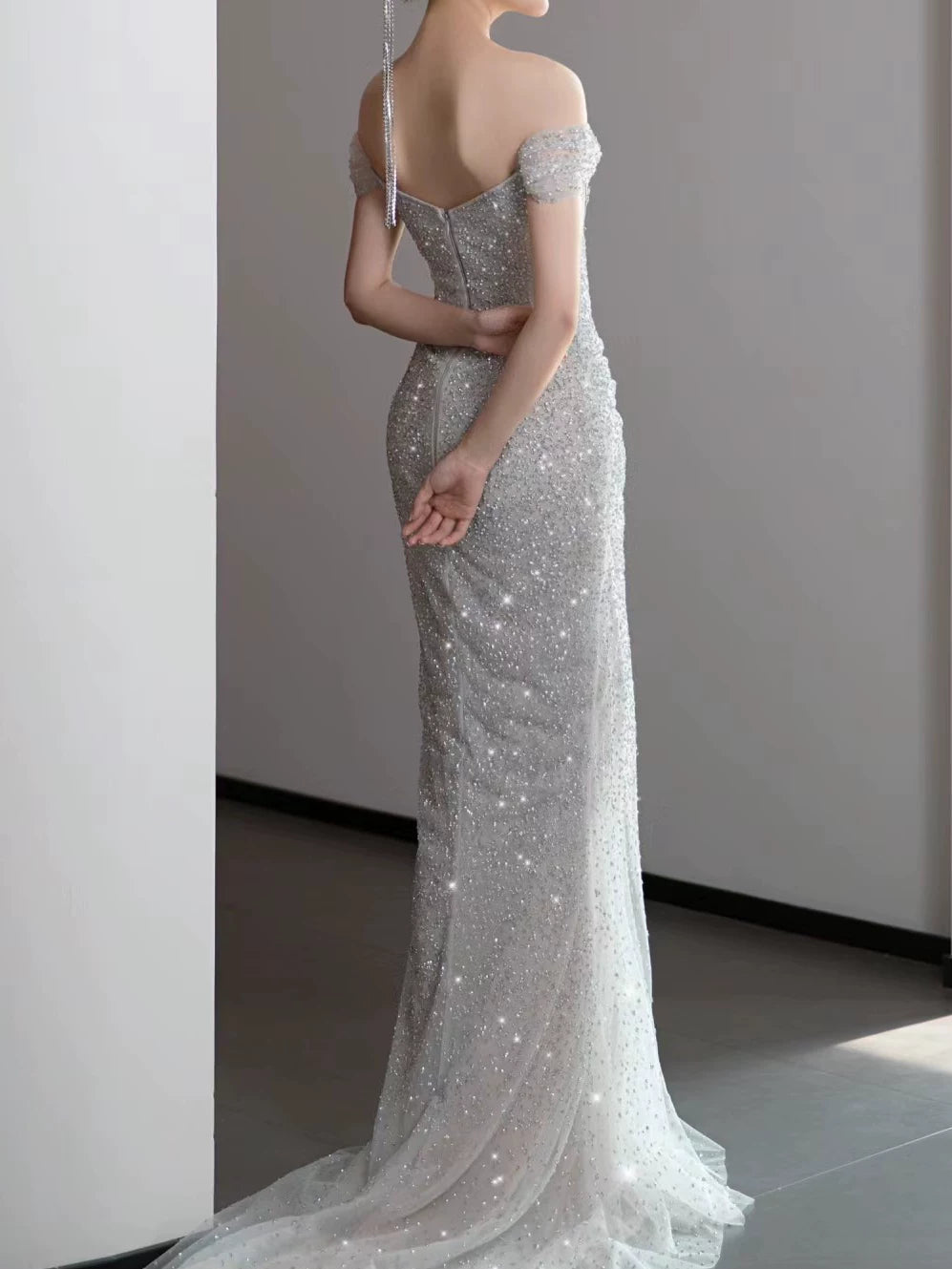 Modest Mermaid Off The Shoulder Silver Sequins With Pleated Prom Dresses Inspiration Long Party Night Evening Dress 19th Birthday Outfits AB2271