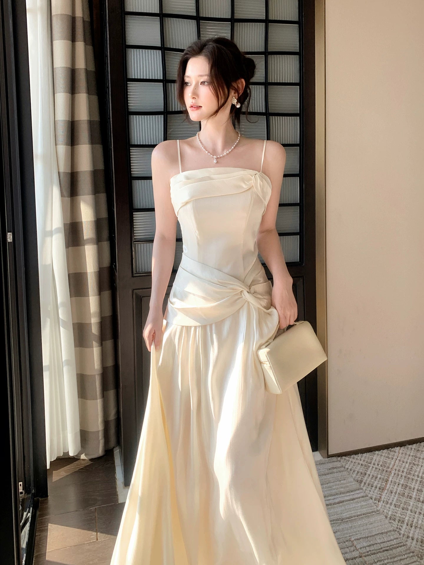 Elegant A line Spaghetti Straps Ivory With Pleated Sleeveless Long Prom Dresses 16th Nigh Party Birthday Outfits AB2441