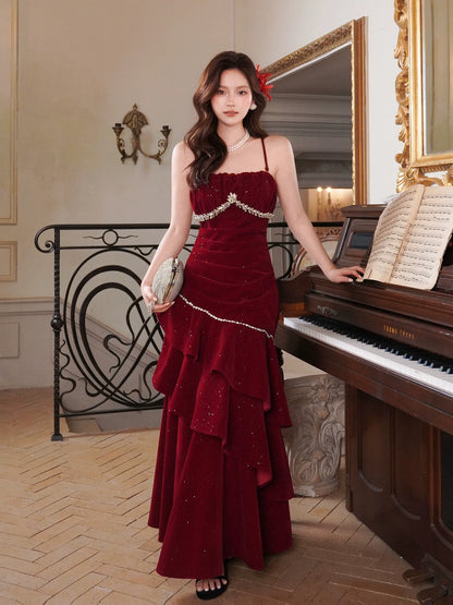 Elegant Mermaid Spaghetti Strap Burgundy Velvet Long Layered Prom Dress Aesthetic Long Graduation Evening Outfits N081