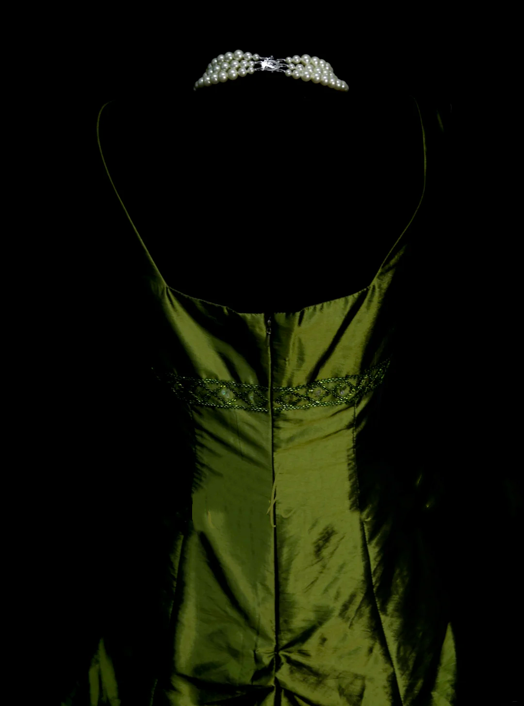 Classy Ball Gown V Neckline Olive Green Taffeta With Beadings Long Prom Dresses Trendy Party Dress For Women OB005