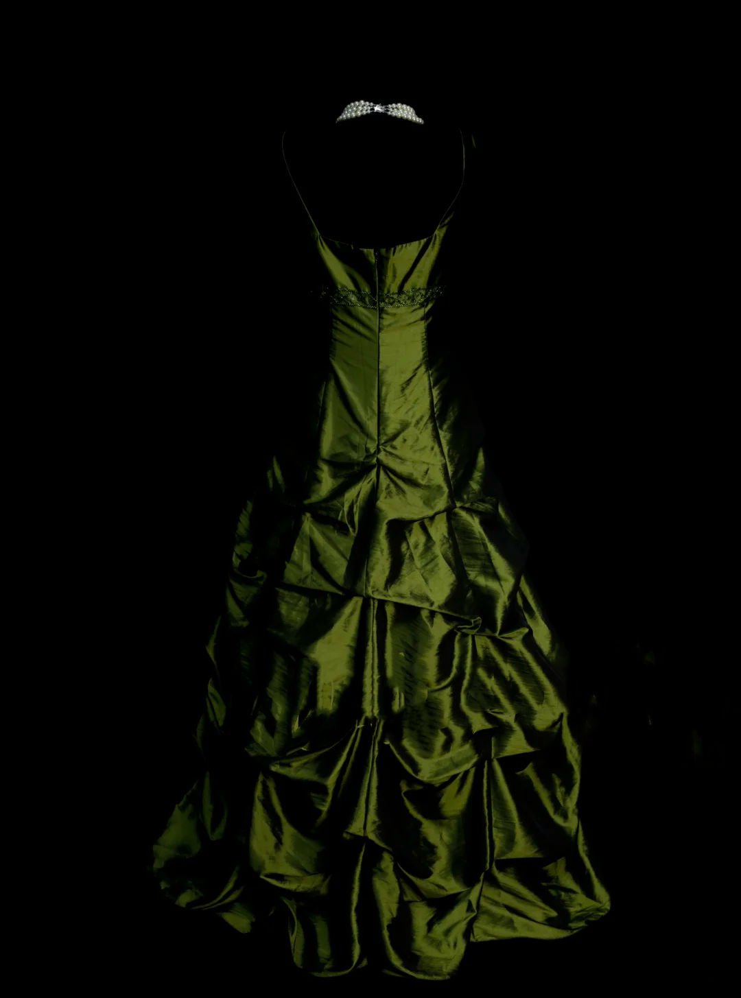 Classy Ball Gown V Neckline Olive Green Taffeta With Beadings Long Prom Dresses Trendy Party Dress For Women OB005