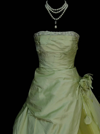Unique Ball Gown Strapless Sage Green Tulle Satin With Multi Layered Long Quinceanera Dresses Sweet 15 16 Birthday Outfits Gown OB011