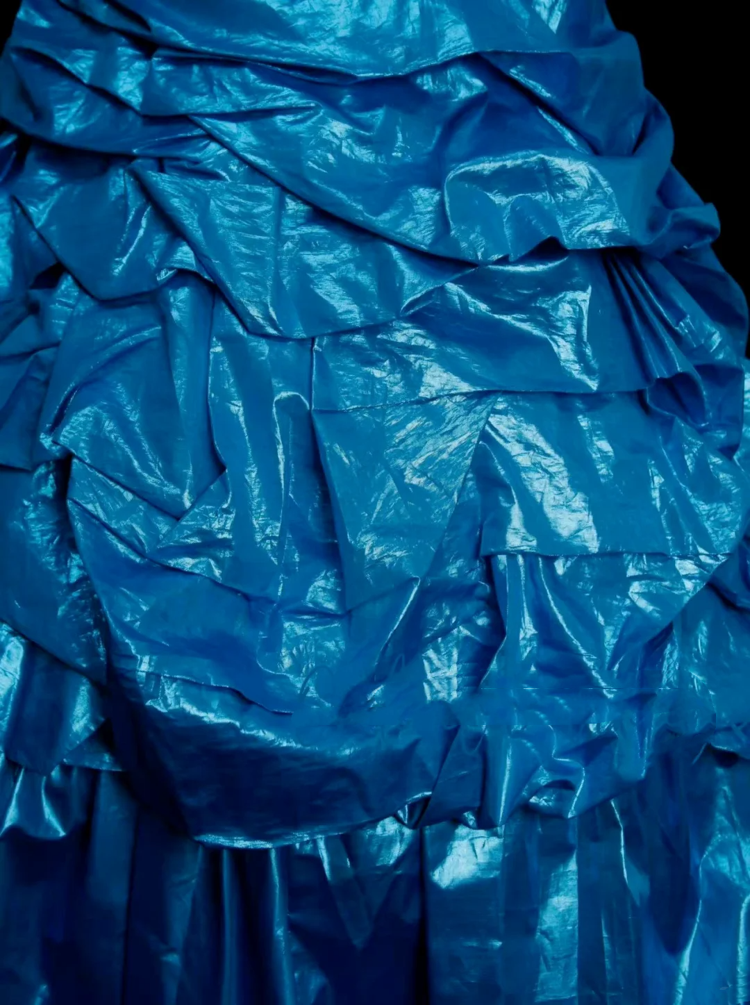 Unique Ball Gown Strapless Royal Blue With Multi Layered Beadings Long Quinceanera Dresses Sweet 15 16 Birthday Outfits Gown OB014