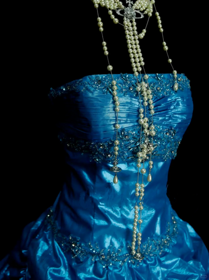 Unique Ball Gown Strapless Royal Blue With Multi Layered Beadings Long Quinceanera Dresses Sweet 15 16 Birthday Outfits Gown OB014