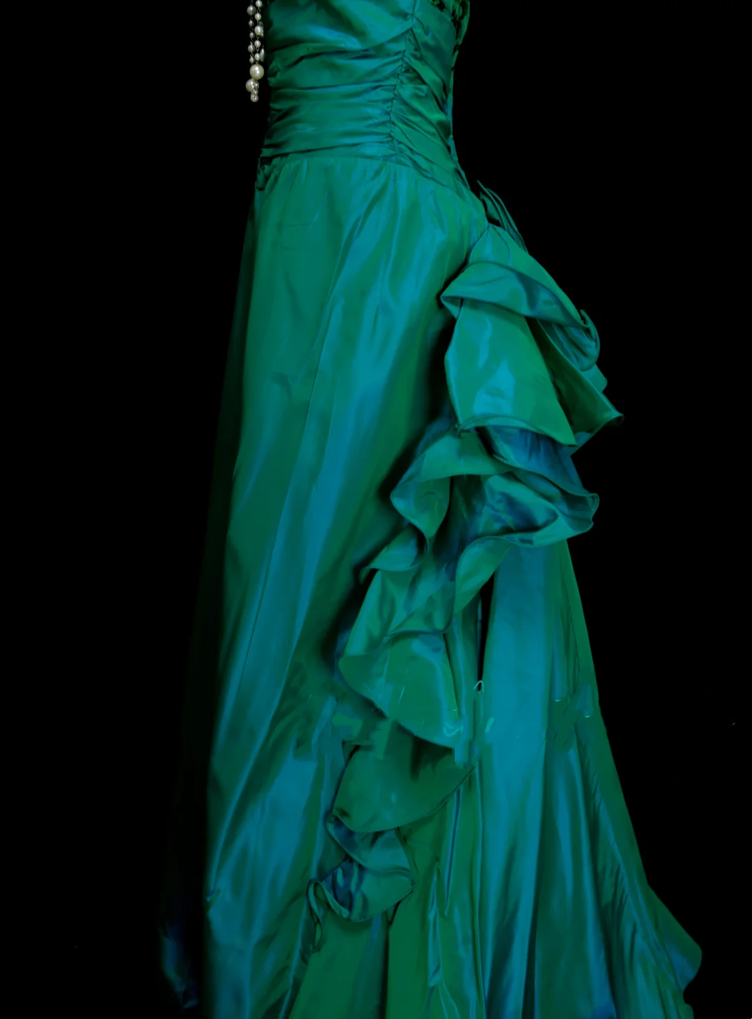 Chic A line Sweetheart Green Satin Pleated With Sequined Bodice Long Prom Dresses Party Dress 18th Birthday Outfits Graduation Dress OB045