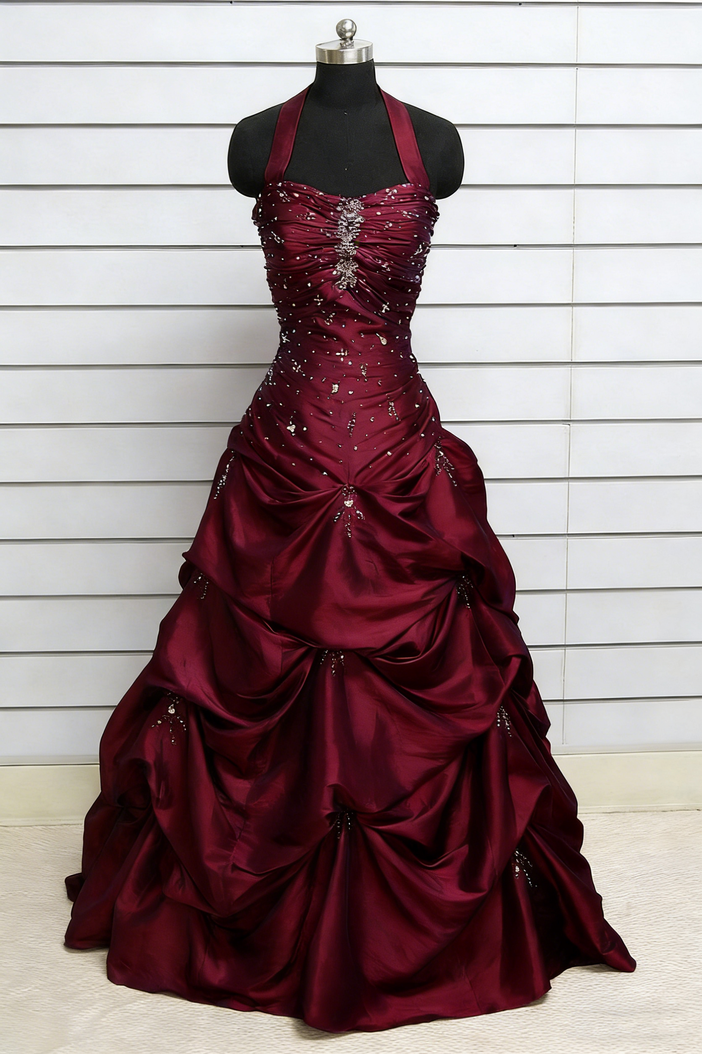 Pretty Ball Gown Halter Grape Prom Dresses Formal Dress 18th Birthday Outfits Prom Gown RA032